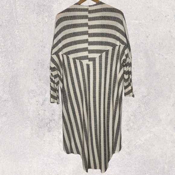 Francesca's Bird Cage Grey Cream Stripe Color Block Dolman Sleeve Long Cardigan - Picture 2 of 5